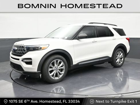 Used 2020 Ford Explorer XLT w/ Equipment Group 202A RWD image 1