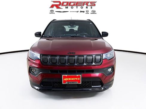 Used 2022 Jeep Compass Altitude w/ Convenience Group image 2