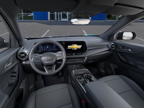 New 2026 Chevrolet Equinox LT w/ Convenience Package II image 39