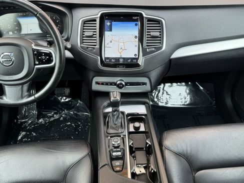 Used 2017 Volvo XC90 T6 Momentum w/ Protection Package image 29
