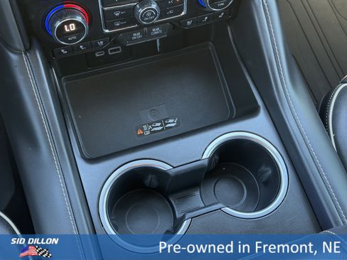 Used 2022 Chevrolet Suburban Premier AWD/4WD image 14