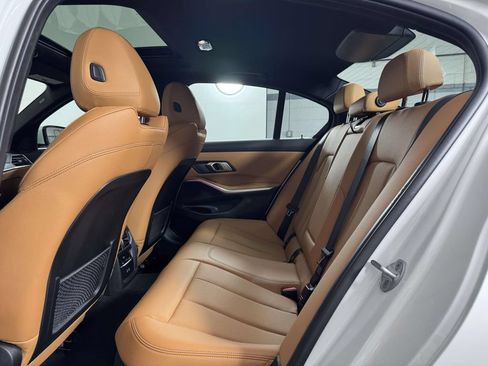 Used 2023 BMW 330i xDrive Sedan w/ Premium Package AWD/4WD image 32