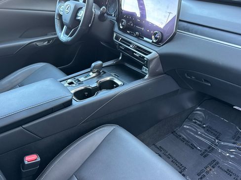 Used 2023 Lexus RX 350 Premium image 32