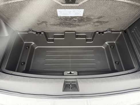 Used 2020 Chevrolet Traverse Premier AWD/4WD image 13