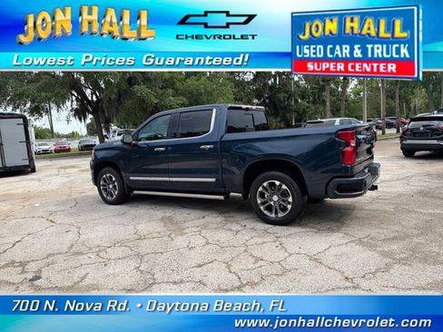 Used 2023 Chevrolet Silverado 1500 High Country w/ Technology Package AWD/4WD image 7