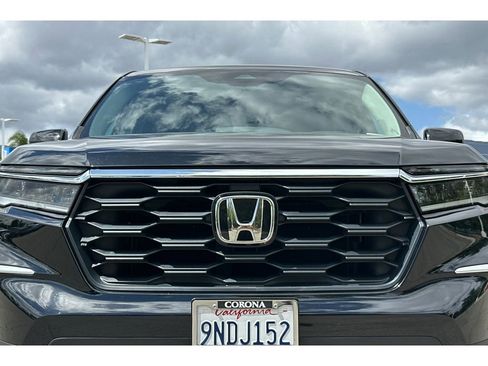 Certified 2025 Honda Pilot EX-L image 49