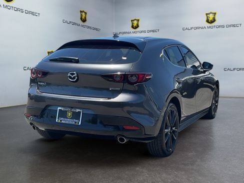 Used 2020 MAZDA MAZDA3 Hatchback w/ Premium Package FWD image 5