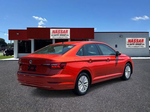 Used 2019 Volkswagen Jetta R-Line FWD image 4