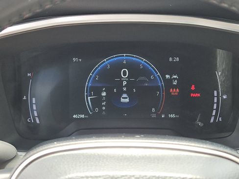 Used 2025 Toyota Corolla Cross XLE FWD image 22