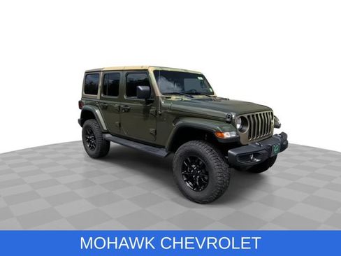 Used 2021 Jeep Wrangler Unlimited Sahara AWD/4WD image 2