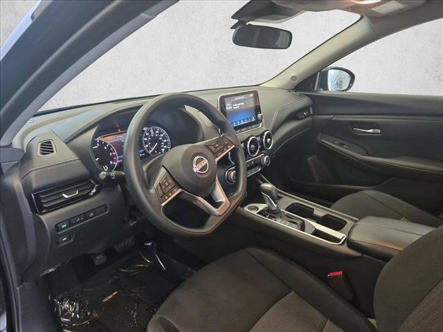 Used 2025 Nissan Sentra SV FWD image 10