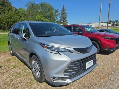 Certified 2021 Toyota Sienna Platinum
