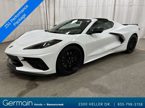 Used 2024 Chevrolet Corvette Stingray Coupe w/ Z51 Performance Package image 4