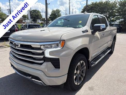 Used 2026 Chevrolet Silverado 1500 High Country w/ Technology Package AWD/4WD image 7