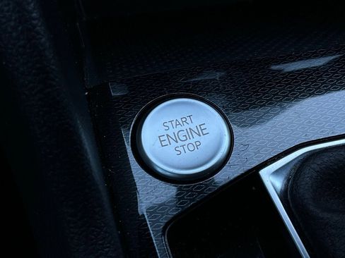 Used 2025 Volkswagen Taos S image 23