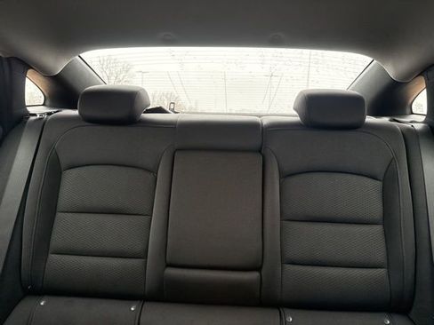 Used 2024 Chevrolet Malibu LT image 32