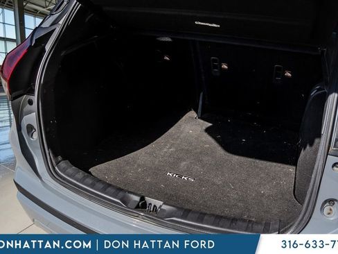 Used 2021 Nissan Kicks SR w/ SR Premium Package image 25