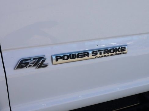 Used 2022 Ford F550 2WD Crew Cab Super Duty w/ Power Equipment Group image 54
