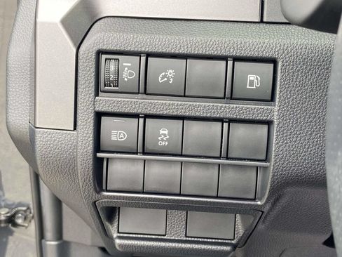 Used 2025 Toyota 4Runner SR5 AWD/4WD image 30