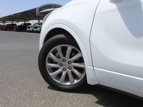 Used 2019 Buick Envision Essence FWD image 11
