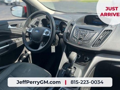 Used 2016 Ford Escape SE w/ SE Cold Weather Package FWD image 10