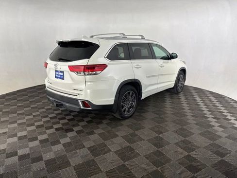 Used 2017 Toyota Highlander Limited w/ Protection Package #3 AWD/4WD image 6