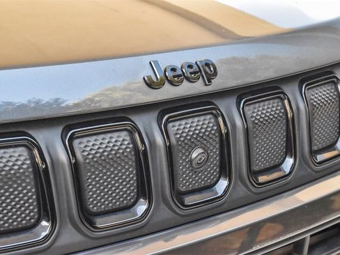 Used 2022 Jeep Compass Altitude w/ Sun and Sound Group image 9