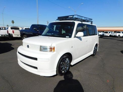 Used 2006 Scion xB image 3