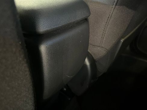 Used 2024 Chevrolet TrailBlazer LT w/ Driver Confidence Package image 24