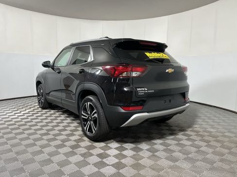 Used 2023 Chevrolet TrailBlazer LT w/ Convenience Package AWD/4WD image 6
