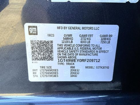 Used 2024 GMC Sierra 3500 Denali w/ Technology Package image 25