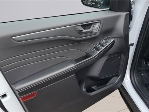 New 2026 Ford Escape Active image 10