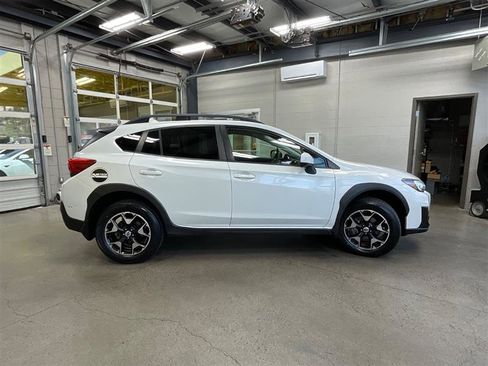 Used 2018 Subaru Crosstrek 2.0i Premium image 6