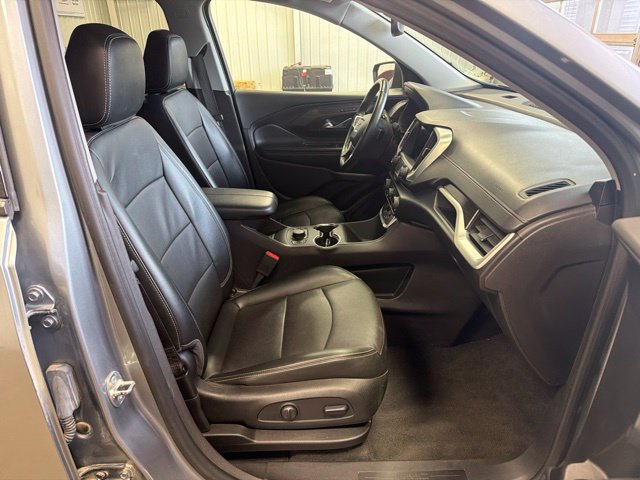 Used 2024 GMC Terrain SLT AWD/4WD image 29