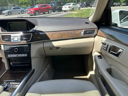 Certified 2016 Mercedes-Benz E 350 4MATIC Wagon image 14