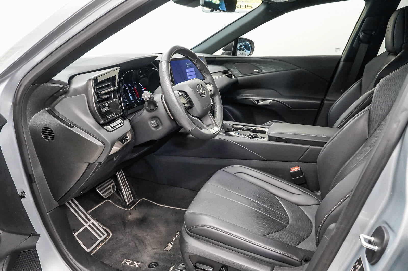 Used 2024 Lexus RX 350 F Sport w/ Convenience Package AWD/4WD image 18