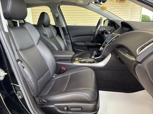 Used 2019 Acura TLX image 24