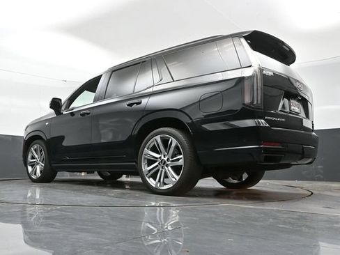 Used 2025 Cadillac Escalade Sport w/ Touring Package AWD/4WD image 34