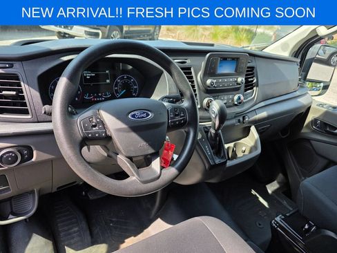 Used 2025 Ford Transit 250 Low Roof w/ Exterior Upgrade Package RWD image 8