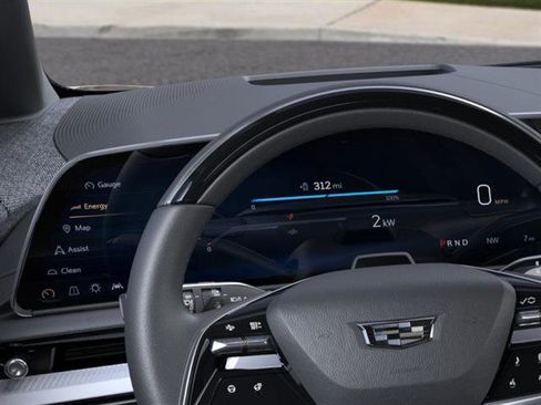 New 2025 Cadillac Optiq Sport 2 image 18