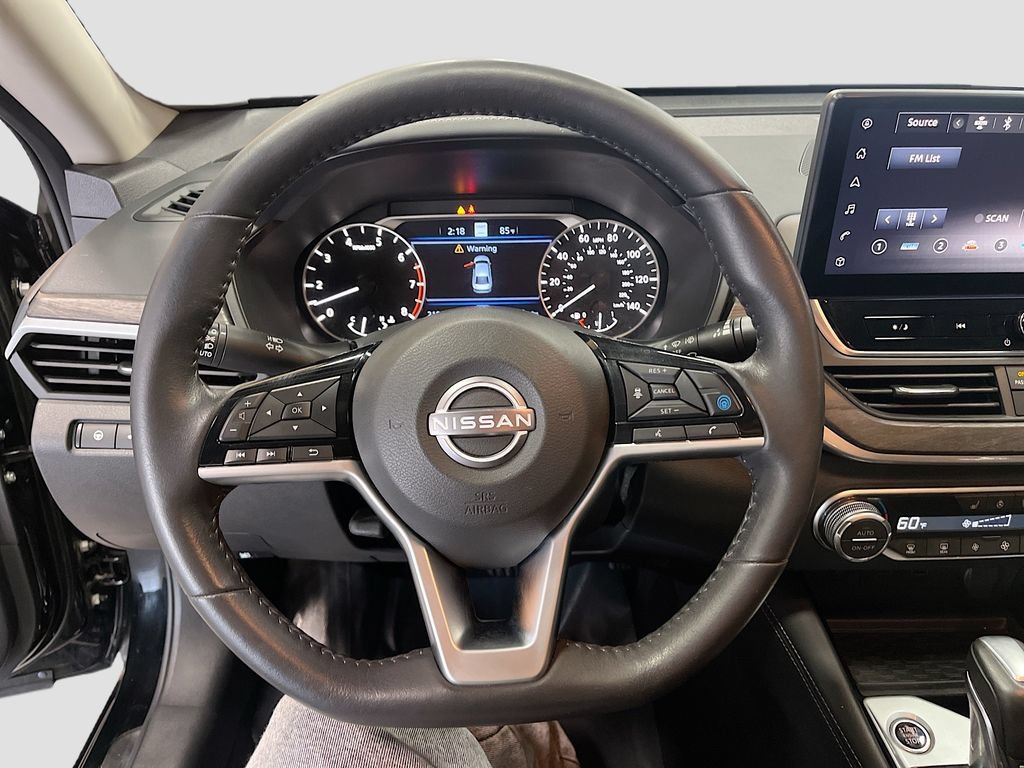 Used 2024 Nissan Altima 2.5 SL AWD/4WD image 11