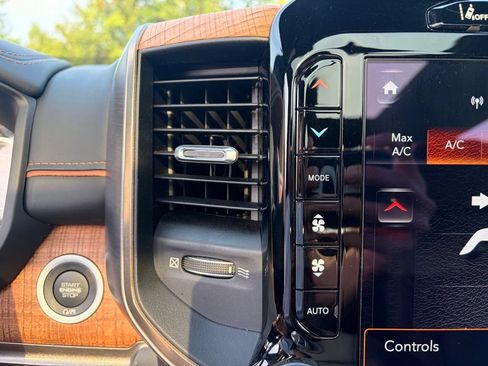 Used 2020 RAM 1500 Limited RWD image 28