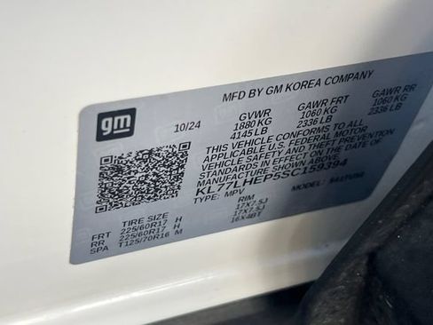 Used 2025 Chevrolet Trax LT FWD image 39