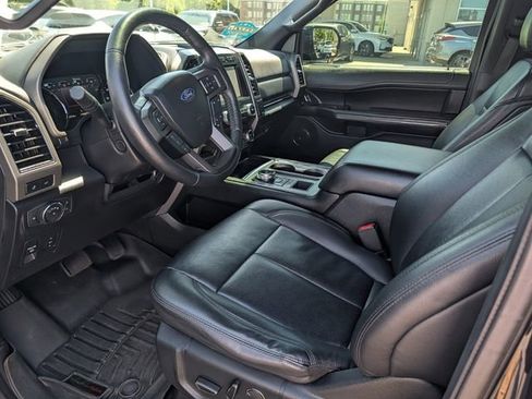 Used 2019 Ford Expedition XLT w/ Equipment Group 202A RWD image 49