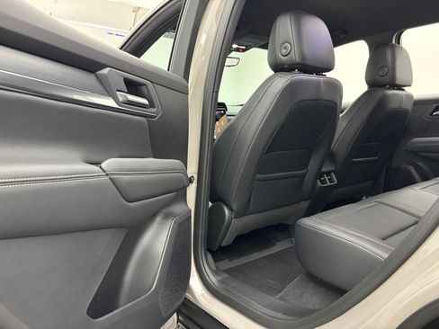New 2027 GMC Terrain Elevation w/ Elevation Premium Package FWD image 38