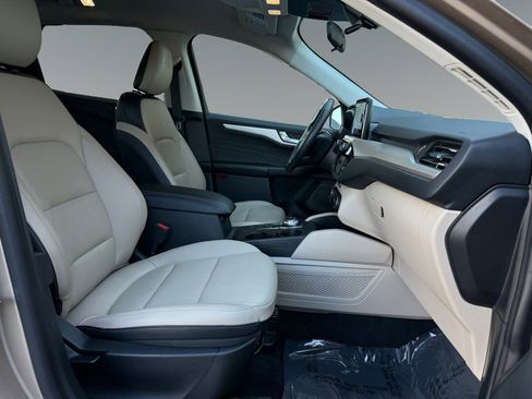 Certified 2021 Ford Escape SEL image 21