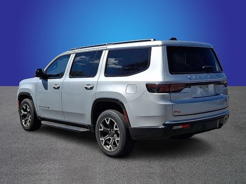 Used 2024 Jeep Wagoneer Series III AWD/4WD image 6