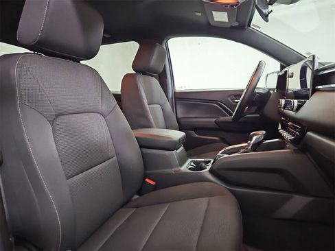 Used 2024 GMC Canyon Elevation image 21