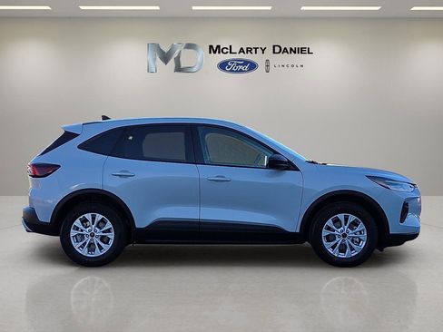 New 2026 Ford Escape Active w/ Tech Pack #1 FWD image 6