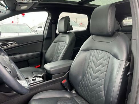Certified 2023 Kia Sportage X-Line w/ X-Line Premium Package image 18